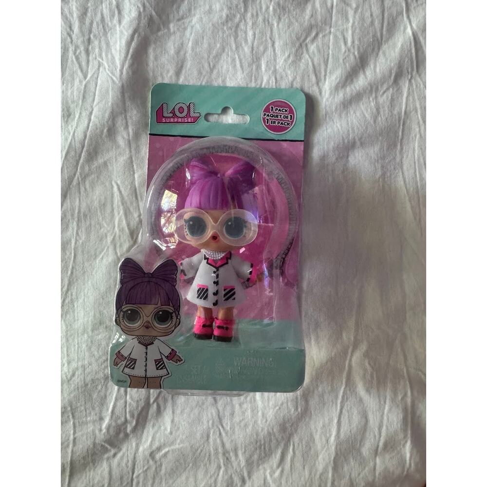 NEW LOL Surprise Doll Collect them All Smart Glasses Doctor Pink/Purple CUTE! - Picture 2 of 3